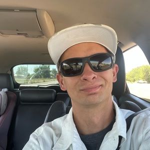 Meet your Posher, Chris